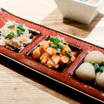 博多焼き鳥・野菜巻き・もつ鍋 かつぎや - 酒肴3種盛り合わせ