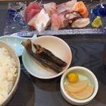 食べる水族館 魚ぎ - 