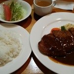 洋食屋ゆうき - ビーフカツ定食1000円