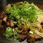 お好み焼き とんちんかん - 料理写真:牛すじ焼き