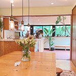 シー ザ フォレスト - 店内