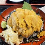 お魚いちば おかせい - 訪問日2025.7.20(日)
                                近海雲丹丼　4000円（税込）
