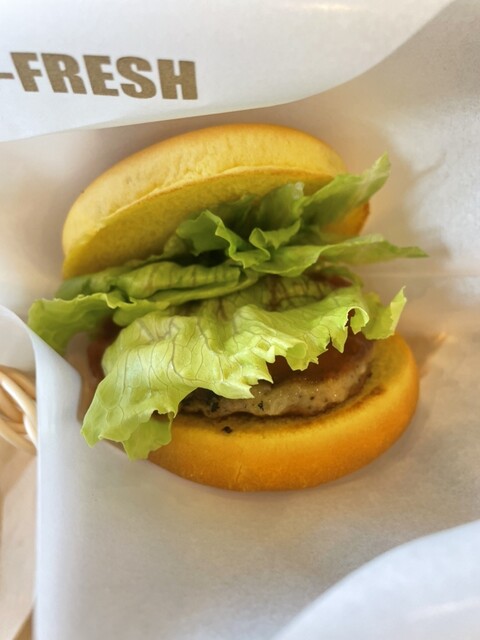 フレッシュネスバーガー 泉Ａｃｓ店 - 八乙女（ハンバーガー）の写真