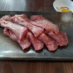 やきにく藤太 - タン