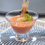 館山美食倶楽部 - 2025.7 北海道産ボタン海老のセビーチェ 桃とフルーツトマトのガスパチョ