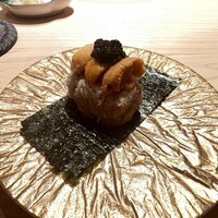 鮨 由う - 