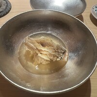鮨 由う - 
