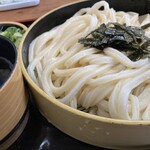 むぎ屋 - 持ち上げる必要などない（ざるだから）