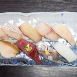 磯料理 かね八寿し - 2025.7 にぎり寿し 地魚（3,960円）