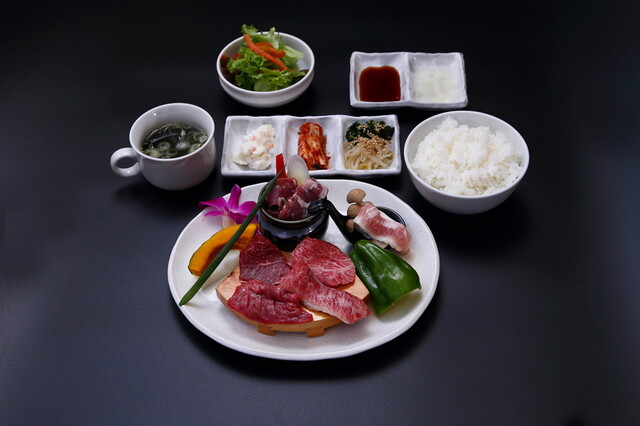 仙台牛焼肉 バリバリ 青葉通り店 - 大町西公園（焼肉）の写真