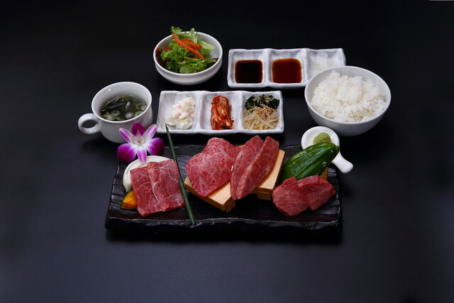 仙台牛焼肉 バリバリ 青葉通り店 - 大町西公園（焼肉）の写真