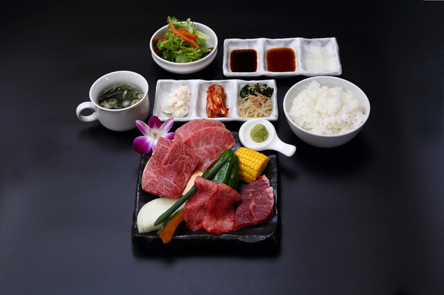 仙台牛焼肉 バリバリ 青葉通り店 - 大町西公園（焼肉）の写真