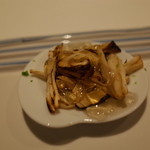 東郷 - 前菜③ 煎り松茸 松茸の吸物のジュレがけ ゆずをおろして 2014.9.2x