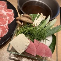 すき焼 しゃぶしゃぶつかだ KITTE大阪店 - 