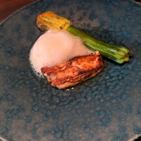 炅 - 小楢　ブランドマスと花ズッキーニの詰め物　かぼす泡ソース酸っぱ！