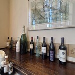 シャンゴ - 座席横の壁面