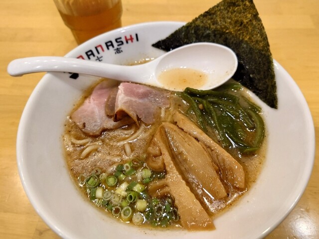 七志 中山店 （ナナシ） - 中山/ラーメン | 食べログ