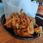 酒とワイン ナユタ - エビのから揚げ