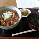 ファーストフードラック - 料理写真:カルビ丼750円