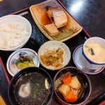 しげちゃん - イトヨリの煮付け・肉じゃが・焼き茄子