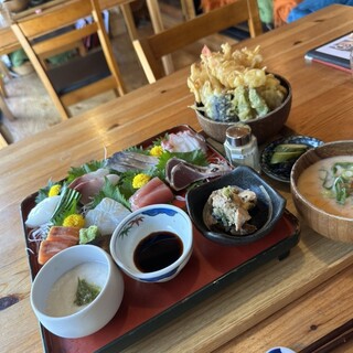 美松 - 料理写真:お造りと天丼