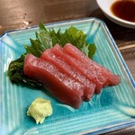 浜一 - 「マグロ刺」650円也。たぶん税込。