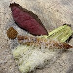 luogo - 端っこに当たってちょっと残念？と思いきやカリカリで美味しい( ,,>З<)