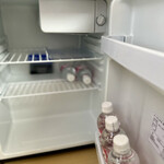 ホテル櫻井 - 冷蔵庫にはお水