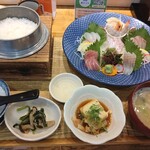炊きたてごはん食堂 こめやさかなや - 