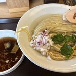めん処 きよ洲 - 期間限定！貝汁昆布水の冷やしにぼ洲つけ麺！