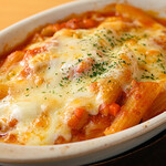 ボロネーゼとペンネマカロニのチーズグラタン