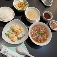 廣東料理 民生 ヒルトンプラザウエスト店 - 