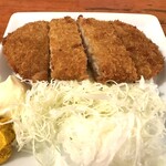 国民酒場 じぃえんとるまん - とんかつ：350円