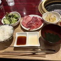 焼肉ギュウミー - 