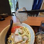 地鶏と沖縄琉球しゃぶしゃぶ 個室居酒屋 くろ凪 - 沖縄そば(小)