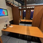 地鶏と沖縄琉球しゃぶしゃぶ 個室居酒屋 くろ凪 - 店内　小上がり