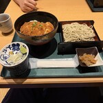 新潟名物 布のり蕎麦とおいしい酒菜 きなせや. - 