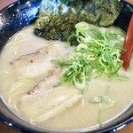 博多ラーメン　本丸亭 - 博多ラーメン