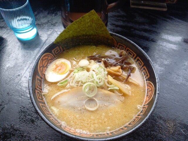 味噌に自信、辛味に自信がありそうですね : 麺や 天嶺の写真