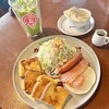 カフェヨシノ 小牧店