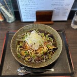 串焼き BUBU-TON - （冷）自家製旨辛そぼろと揚げナスの冷製ジュレぶっかけおうどん！