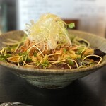 串焼き BUBU-TON - 横から見てもうまそーだ…あっ！　いや、美味いよ！