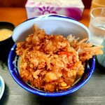 玉屋 - かき揚げの下にある