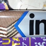 セブンイレブン - 何の前触れも無く、普段通り文章を入力しておっタラ、突然、画面半分下の、キーボードが通常表示されている部分が、キーボードの外側・枠は表示されていても、肝心の、中心の文字が、空白なのですよ。うーンどうした