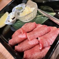 炭火焼肉寅二郎 -  炭火焼肉寅二郎 -