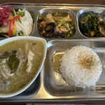 Bai toong - グリーンカレーセット