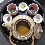 神乃湯ホテル - 夕食（茶漬け用ダシと薬味）