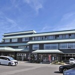 神乃湯ホテル - 宿のほぼ全景