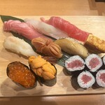 廻鮮寿司塩釜港 マリンゲート店 - 寿司下駄の８貫と中トロ巻物と玉