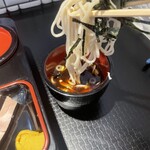 豚一頭清湯麺 - 